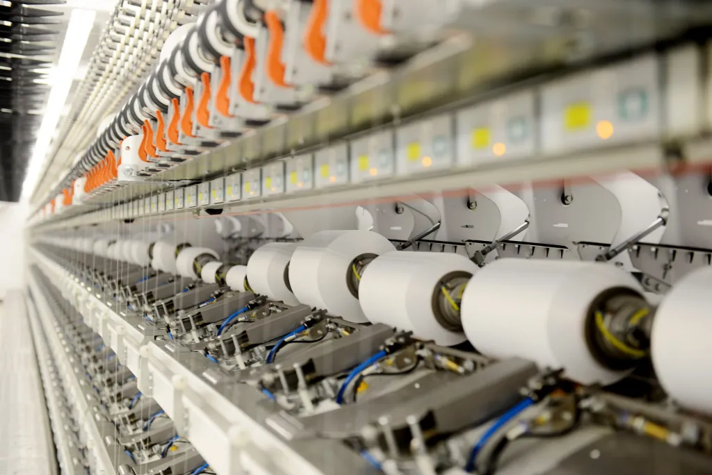 Maquina cheia de rolo branco para repasse